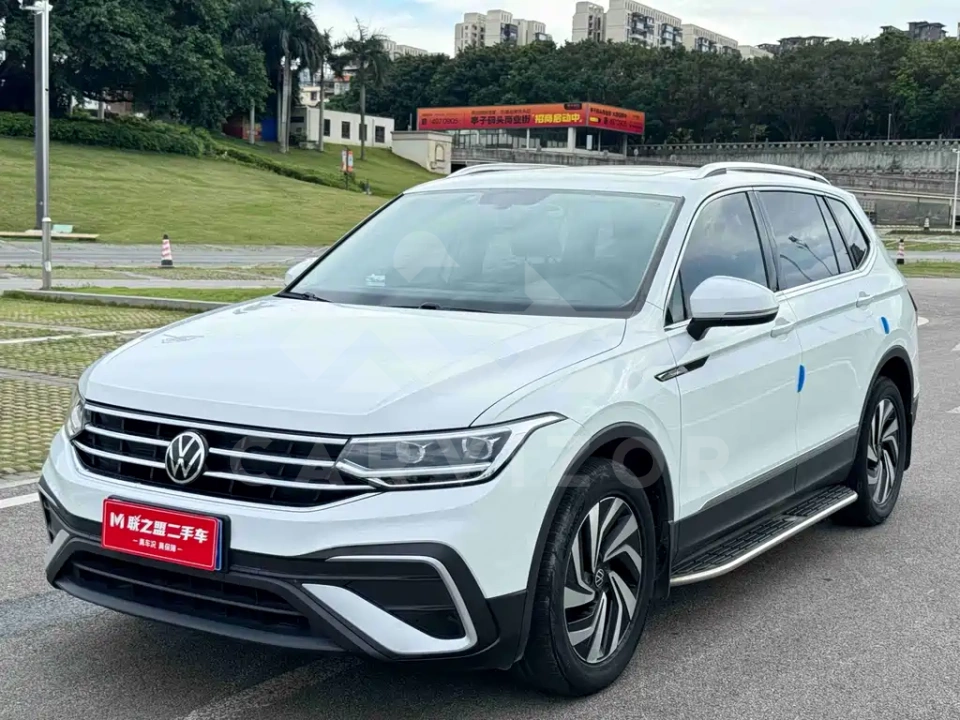 Volkswagen Tiguan L
