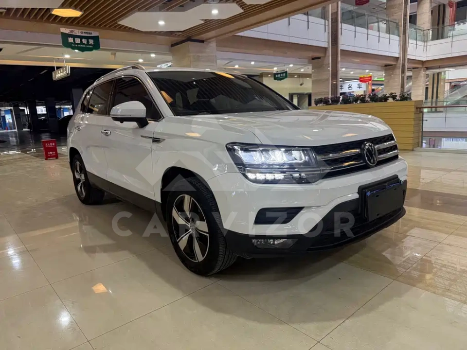 Volkswagen Tharu