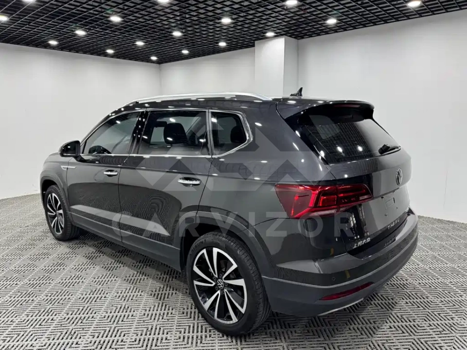 Volkswagen Tharu