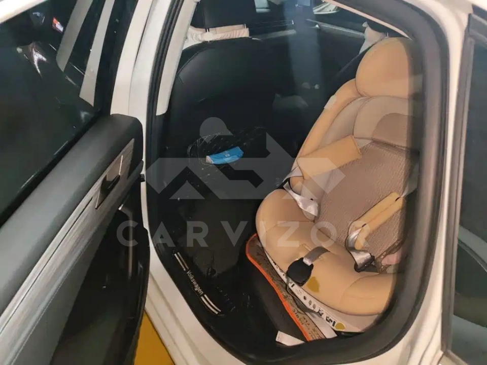 Volkswagen Sagitar