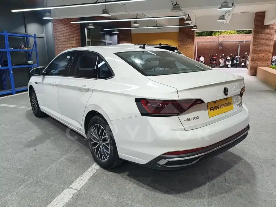 Volkswagen Sagitar