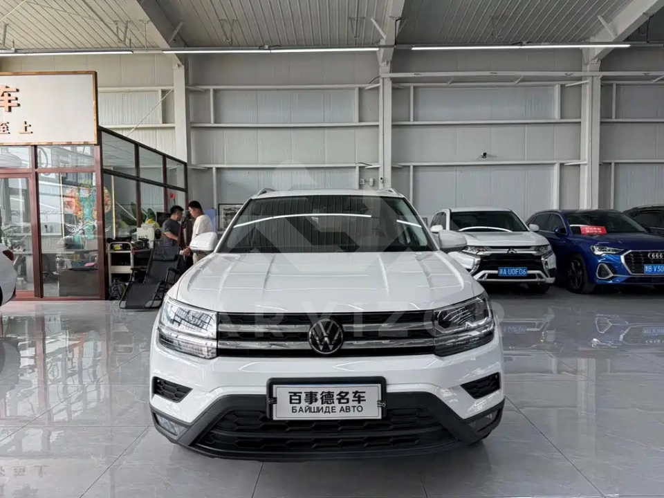 Volkswagen Tharu