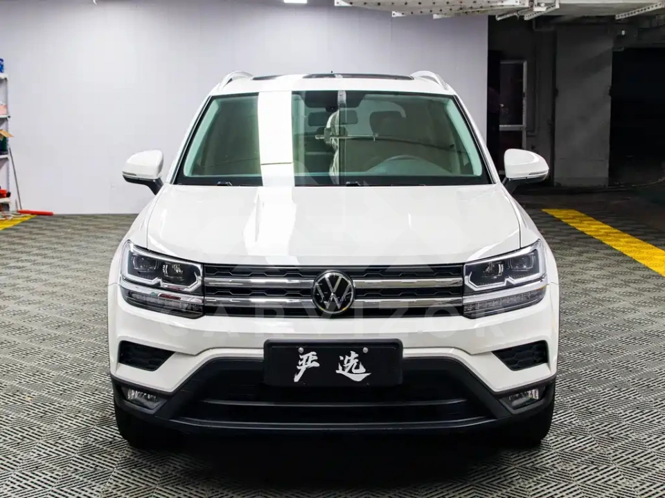 Volkswagen Tharu