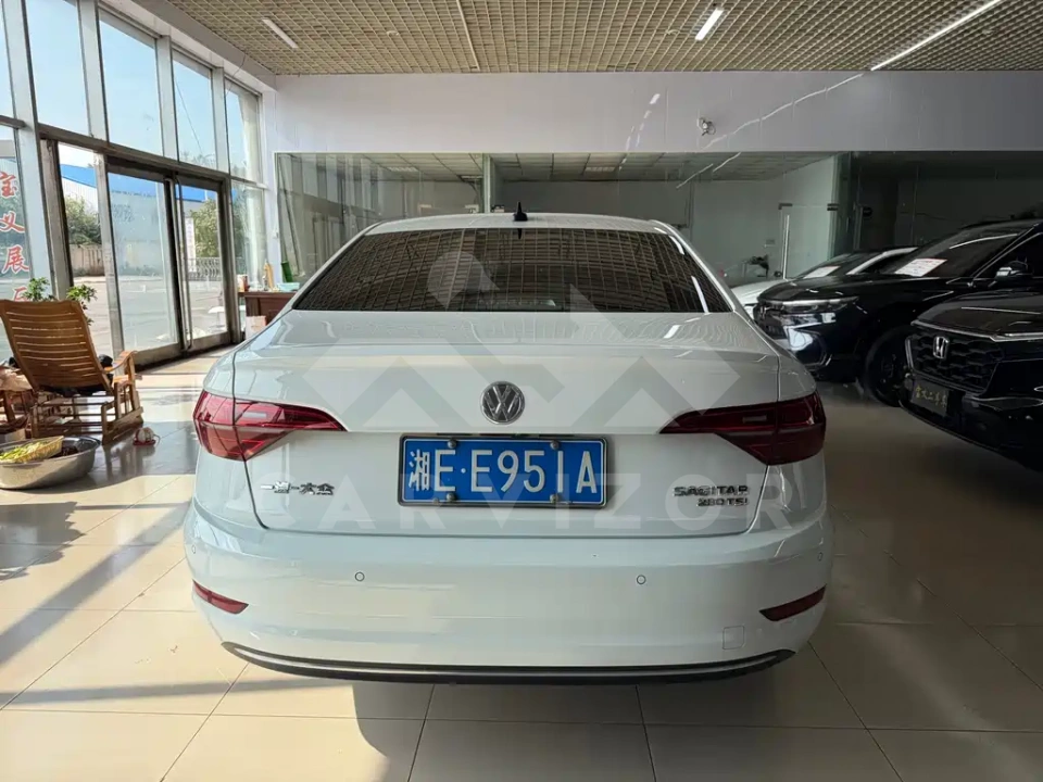Volkswagen Sagitar