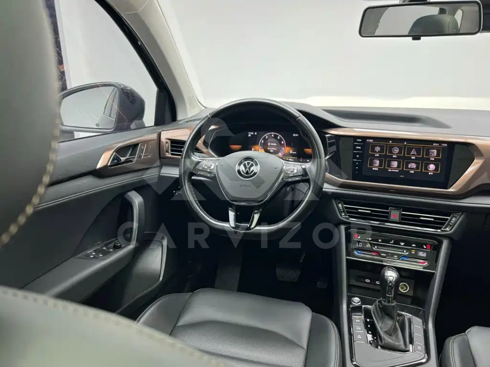 Volkswagen Tharu