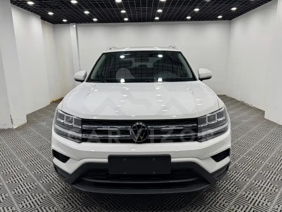 Volkswagen Tharu