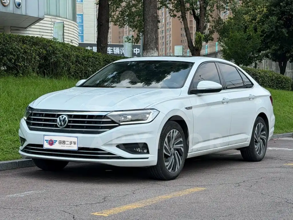Volkswagen Sagitar