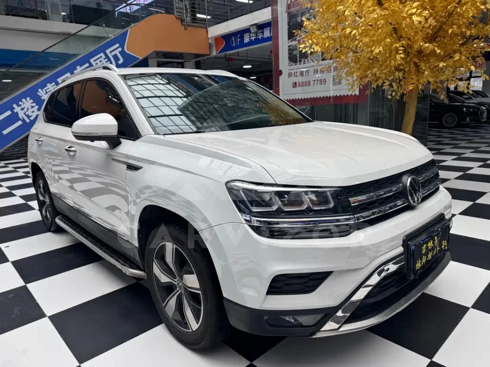 Volkswagen Tharu