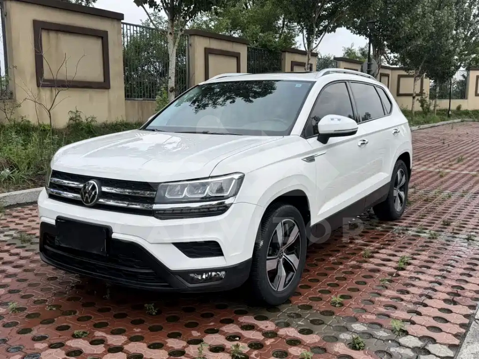 Volkswagen Tharu