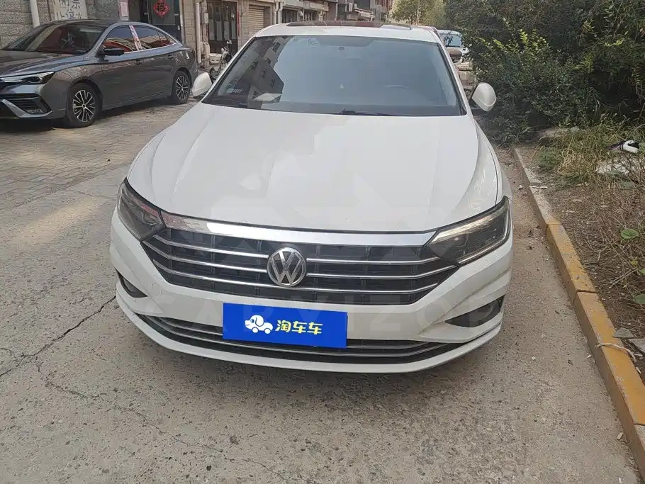 Volkswagen Sagitar
