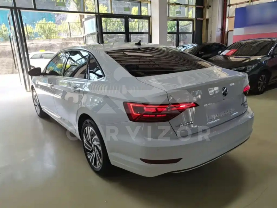 Volkswagen Sagitar